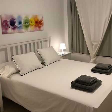 Apartamento Amplio Y Centrico Фуeнхирола Екстериор снимка