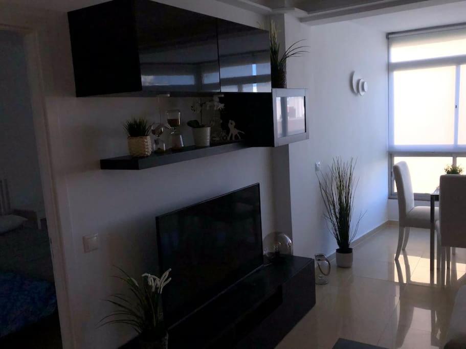 Apartamento Amplio Y Centrico Фуeнхирола Екстериор снимка