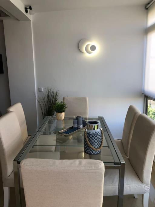 Apartamento Amplio Y Centrico Фуeнхирола Екстериор снимка